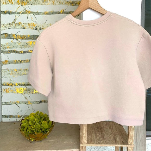 Graphic Beige Crop Top - Picture 3 of 10